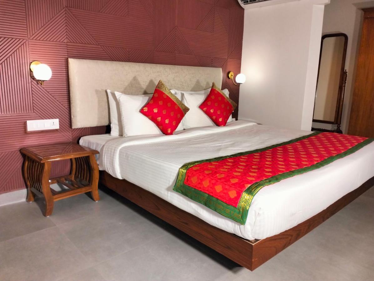 Sasvad Fort Jadhavgadh -A Gadh Heritage Hotel מראה חיצוני תמונה