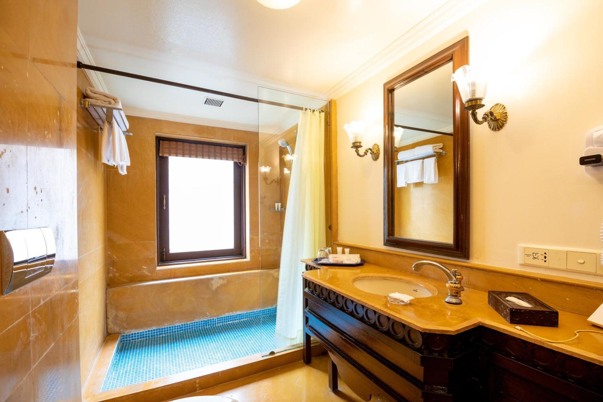 Sasvad Fort Jadhavgadh -A Gadh Heritage Hotel מראה חיצוני תמונה