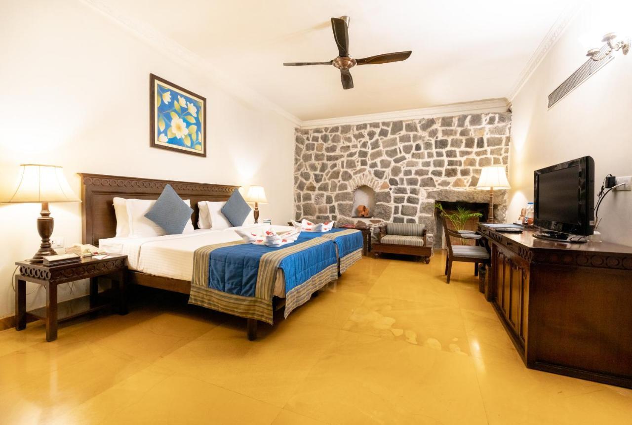 Sasvad Fort Jadhavgadh -A Gadh Heritage Hotel מראה חיצוני תמונה