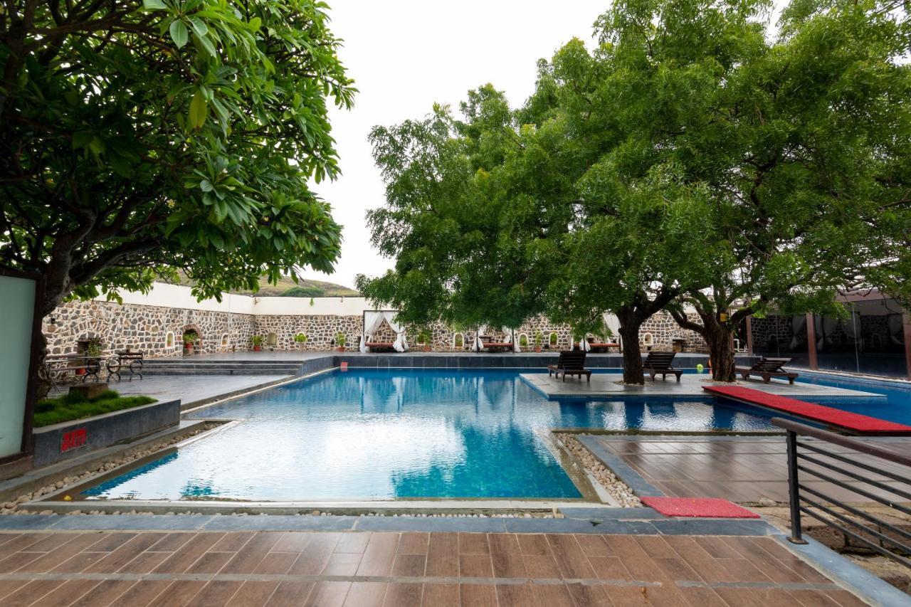 Sasvad Fort Jadhavgadh -A Gadh Heritage Hotel מראה חיצוני תמונה