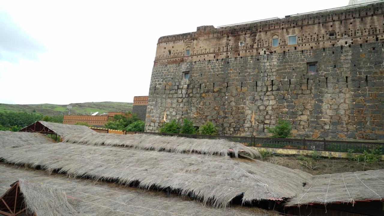 Sasvad Fort Jadhavgadh -A Gadh Heritage Hotel מראה חיצוני תמונה