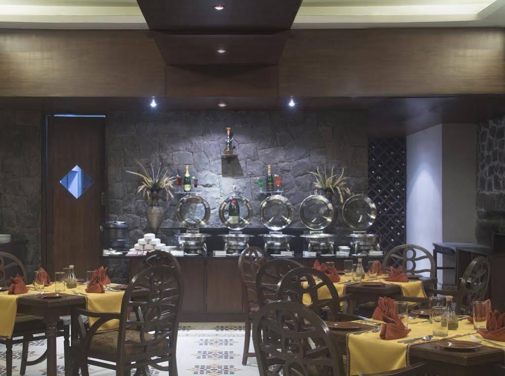 Sasvad Fort Jadhavgadh -A Gadh Heritage Hotel מראה חיצוני תמונה