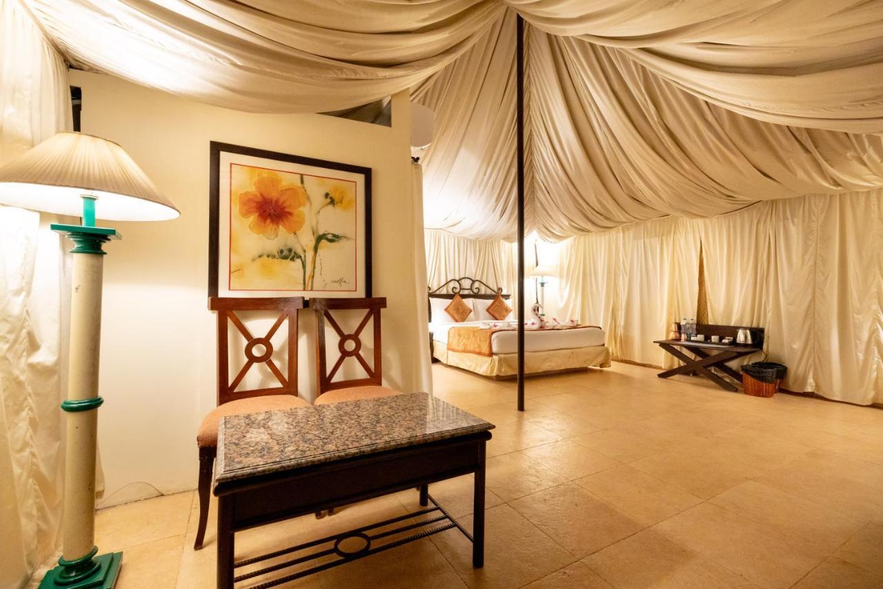 Sasvad Fort Jadhavgadh -A Gadh Heritage Hotel מראה חיצוני תמונה